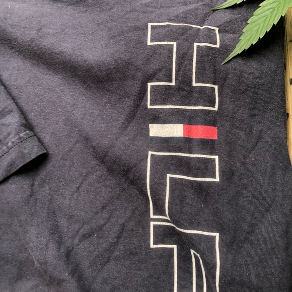 Vintage Tommy Hilfiger tshirt - Picture 3 of 4